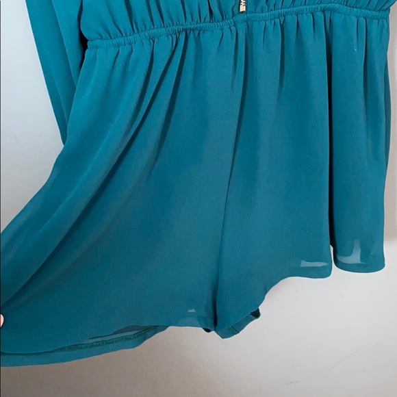 Express Rompers - Picture 4 of 9